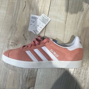 Adidas Originals Gazelle Women’s Casual Sneakers